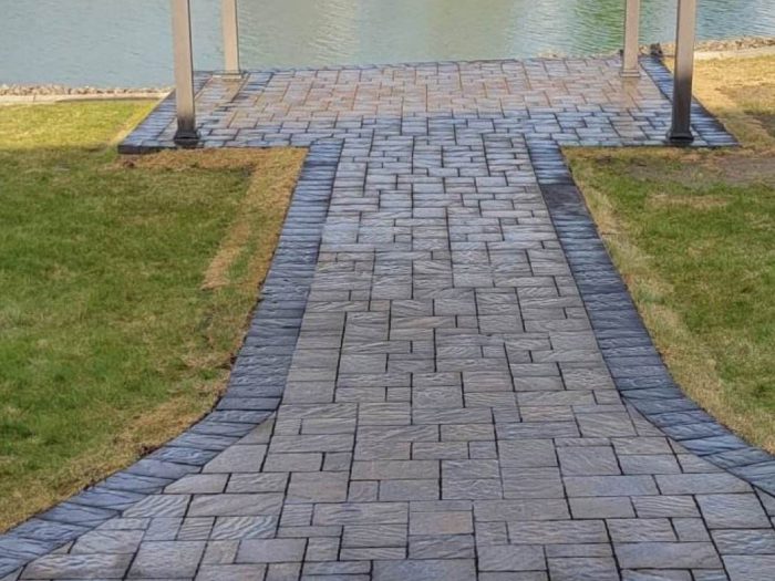 Concrete Paver Walkway